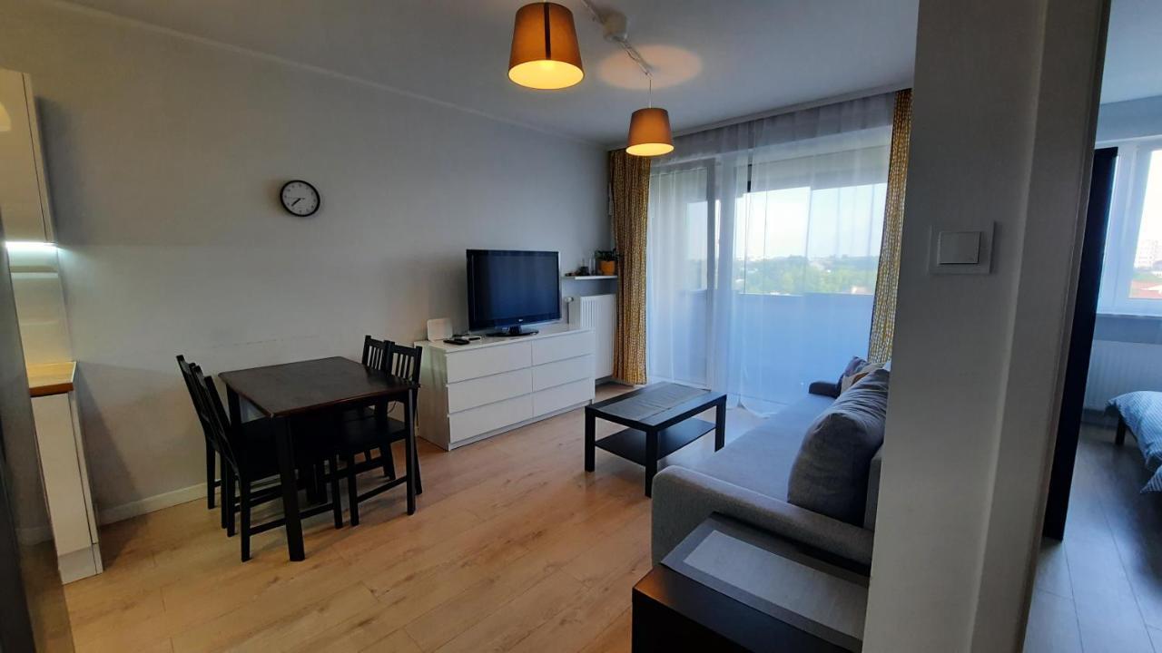 Appartement Ursa - Wygodny Apartament I Bezplatny Parking Na Miejscu à Varsovie Extérieur photo